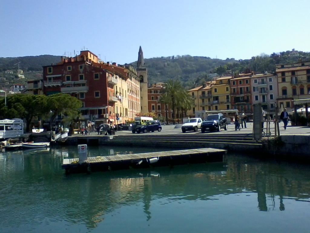 Casa A Lerici Nell'Antico Borgo Villa Стая снимка