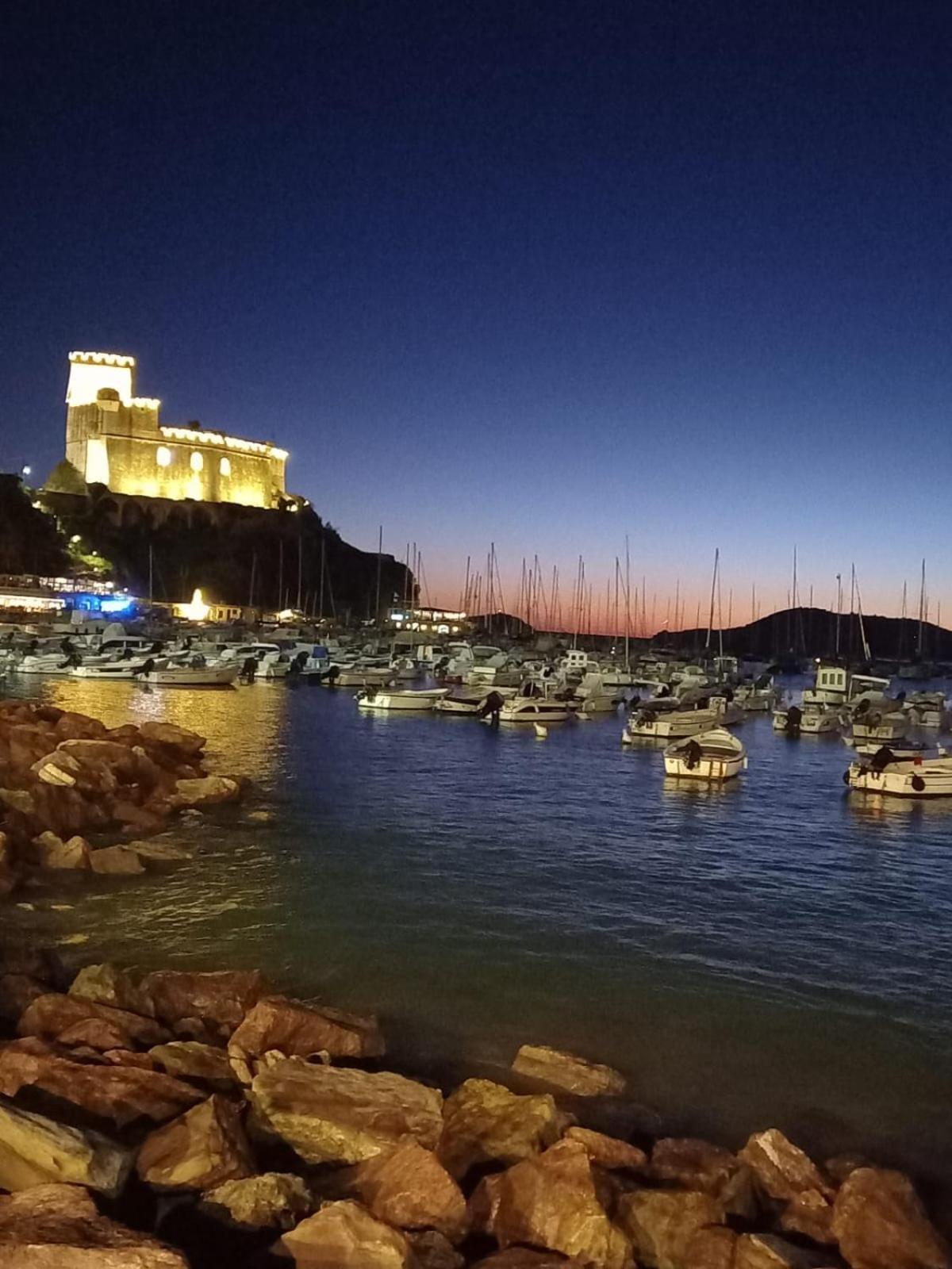 Casa A Lerici Nell'Antico Borgo Villa Екстериор снимка