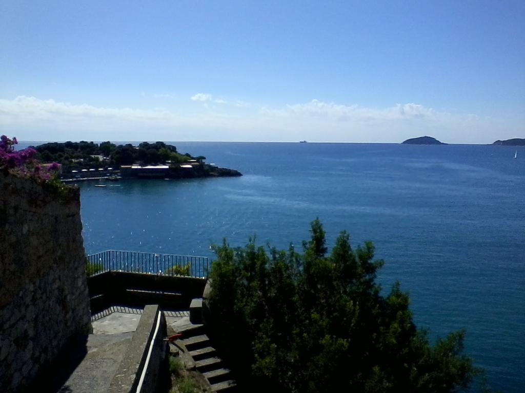 Casa A Lerici Nell'Antico Borgo Villa Стая снимка