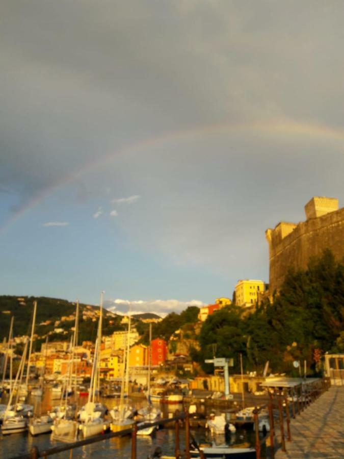 Casa A Lerici Nell'Antico Borgo Villa Екстериор снимка